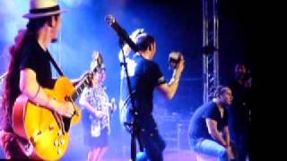 Bidonville de Claude Nougaro chanté par  - Tryo  et Mauranne GENÈVE fête de l'Espoir 2011