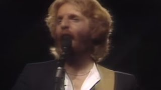 Andrew Gold - Kiss This One Goodbye (Official Music Video)