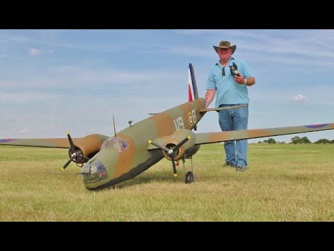 VICKERS WELLINGTON BOMBER WW2 RC DISPLAY - 2 x ZENOAH 26cc - STOW MARIES WW1 AERODROME - 2021