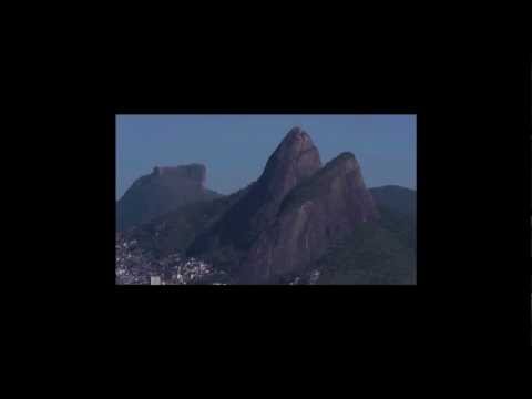 Julian Wilson - aggresive surfer