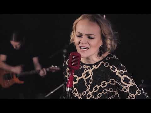 DARIA HODNIK - DOĐE MI DA VRISNEM TVOJE IME (OFFICIAL VIDEO)