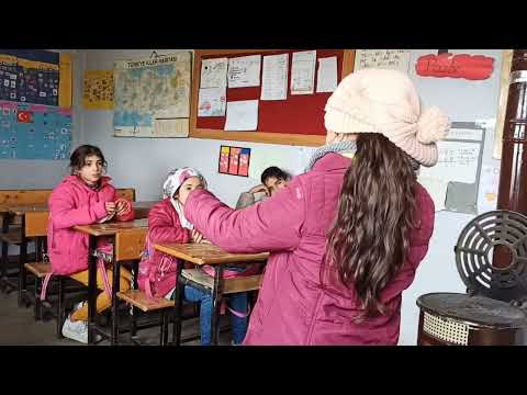 Ümre Sessiz Sinema Oynuyor🤫 Eğlenceli Çocuk Oyunları ⭐ Fun kids Games