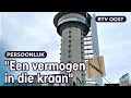 Hachelijk: Richard hijst een 500 kilo zware Banksy naar binnen | RTV Oost