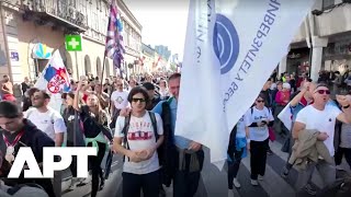 Serbian Students March to Novi Sad to Mark Deadly Station Collapse Anniversary | APT