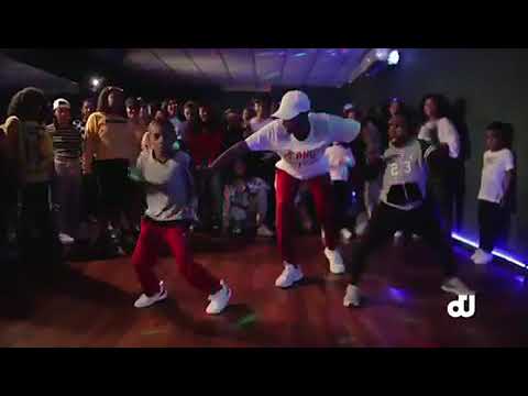 DUBOSKY FT ITALIAN SOMALI- LOCO FEFO🔥COMENTA A QUE NIÑO LE VAS?   A-PANTALÓN ROJO  B-PANTALÓN NEGRO