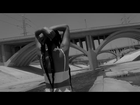 Nia Andrews - Old Man (Official Music Video)