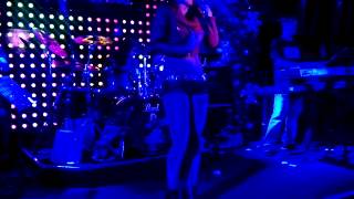 Black pearl band (Just like a pill) @lex