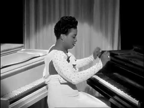 The great Hazel Scott in The Heat's On - 1943