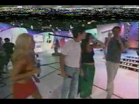 Nancy y Pablo preentando Los Buscas_Versus_parte 5