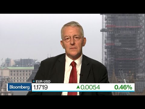 U.K.'s Benn Says Only Option Is to Stay in Customs Union for Now