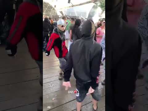 Minimal Techno Dancers 👹☠️🏄🏻‍♂️🌊 #sarro #eletronica #minimaltechno #dancer