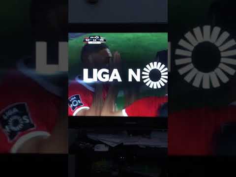 Golo de Carlos Vinícius