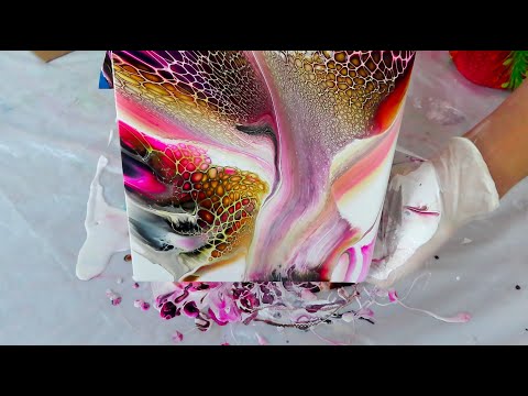 72. Sheleeart - Giraffe Cell Explosion in this stripey swipey acrylic fluid art pour