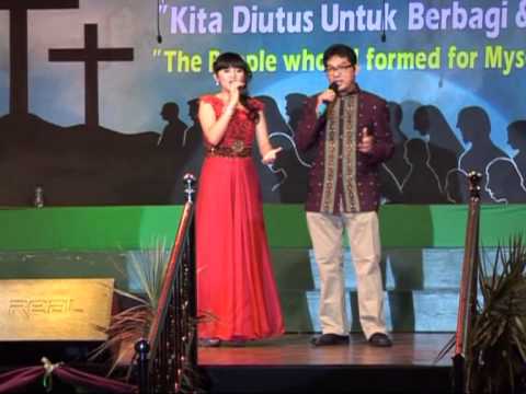 Putri Ayu Duet with Josef Pantas