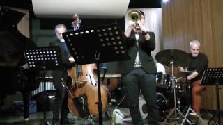 Lorenzo De Finti Quartet - Intro/Praeludium (De Finti - Dall'Ora) www.lorenzo.definti.com
