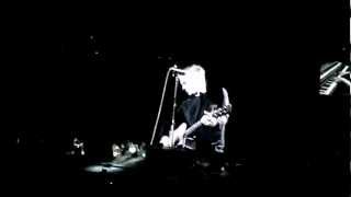 Bryan Adams singing Vancouver Bound for his mom Rogers Arena 2012