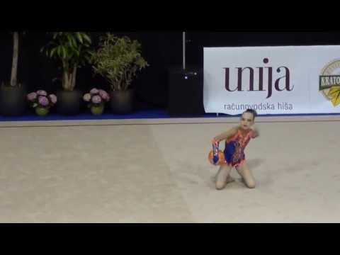 Aleksandra Podgoršek (SLO) ball pre-junior 04 - MTM 2013