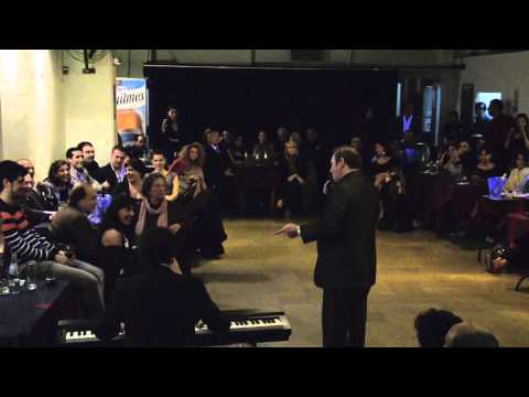 Alberto Podesta 90 años -  Claudio Garces imitando cantores del '40