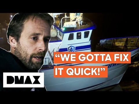 The Northwestern's Overheating Engine Plunges The Crew Into Total Darkness! | Deadliest Catch