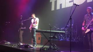 Say Goodbye – Theory of a Deadman Live in Moscow