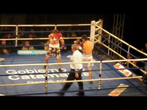 Carlos Chumbita vs. J. Pombo, Round 1