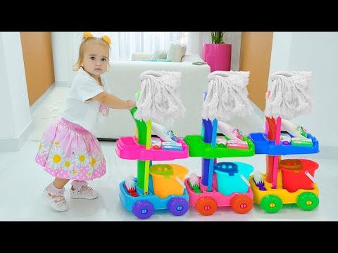 Alice helps Nanny and pretend play with cleaning toys
