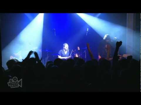Band of Skulls - Light Of The Morning/Death By Diamonds And Pearls (Live in London) | Moshcam