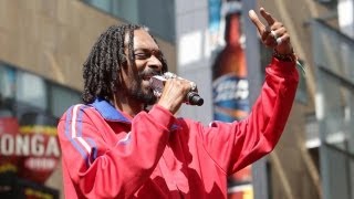 Turbo - Snoop Dogg E3 Performance - &quot;Let The Bass Go&quot;