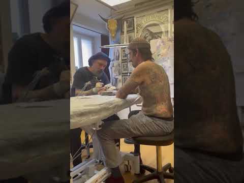 Filip Leu 2023 tattooing Brujo’s hand