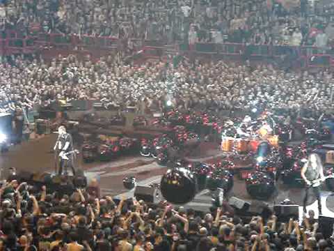 Metallica Bercy 020409 - Seek and Destroy