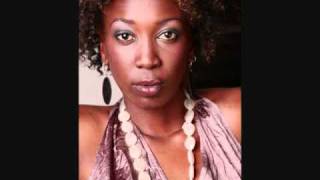 SITISHIKI BY WAHU (KENYA).wmv