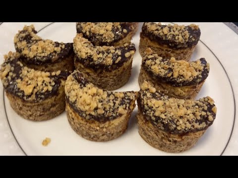 POLUMJESECI – Neodoljivi sitni kolači sa orasima i čokoladom! | Irresistible HALF MOON shaped cakes