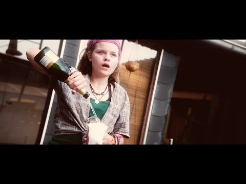 Alidaxo - Krone aus Papier (Official Video)