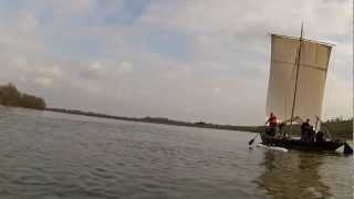 preview picture of video 'KAYAK DESCENTE VS TOUE A LA VOILE'