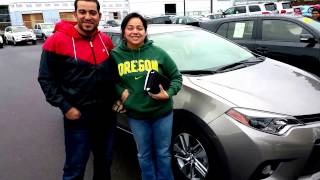 preview picture of video 'Toyota of Gladstone review from Portland couple on their Toyota Corolla purchase'