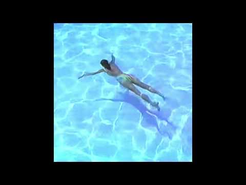 Video thumbnail for 水中夢 (Underwater Dream)
