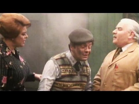 Open All Hours - s03e04 - How To Ignite Your Errand Boy