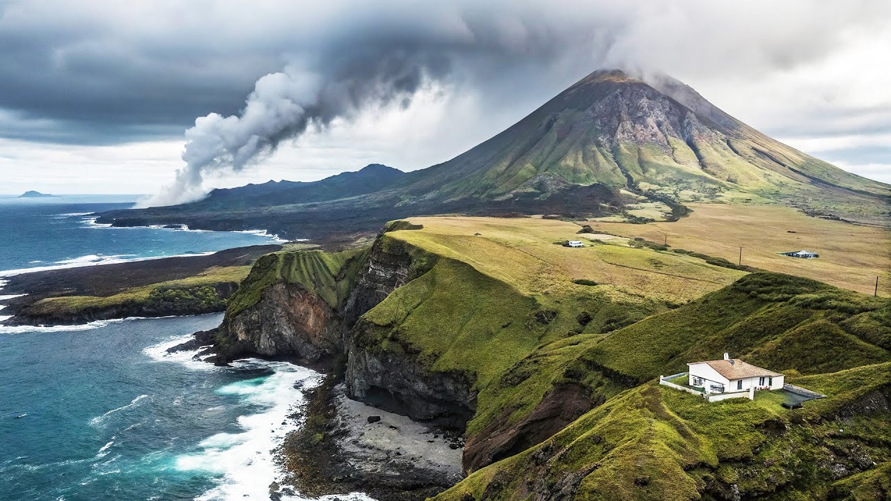 When Volcanoes Strike a Chord, El Niño Doesn't Always Follow the Script