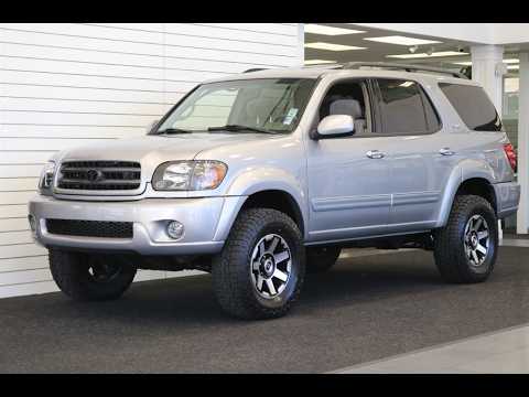 2004 Toyota Sequoia SR5