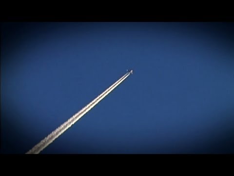 FORSCHER WARNEN: Darum sind Kondensstreifen gefährlich für das Klima