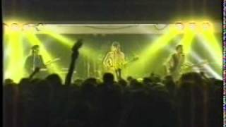 Extremoduro. Emparedado .  En Directo - 1991.avi