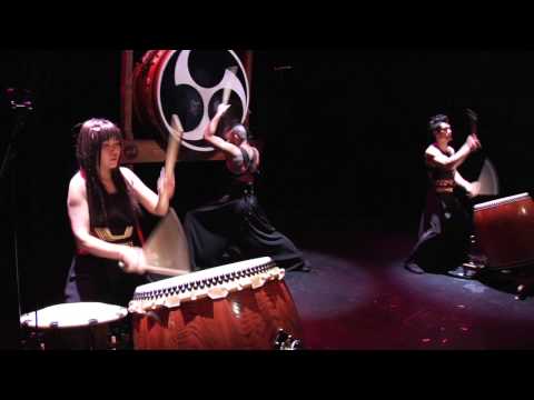 Spectacle de tambours japonais, 