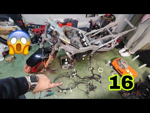 16💚 Desmontar Escape colectores e instalación eléctrica en Kawasaki ZXR 750 H1 parada 20 años☠️