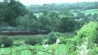 preview picture of video '5029 Nunney Castle 17th July 2011 - Part 2'