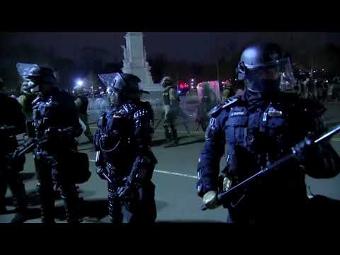 キャピトルに配備された州兵 (National Guard deployed at U.S. Capitol)