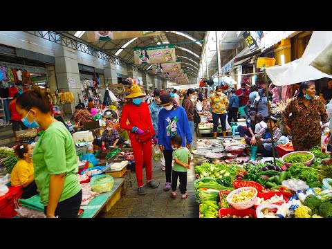 Boeung Tompon And Boeung Trabaek Market - Market Food Scenes In The Morning