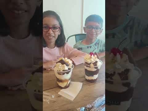 Ghirardelli Ice Cream & Chocolate Factory | World famous Hot Fudge Sundae #california #food #shorts