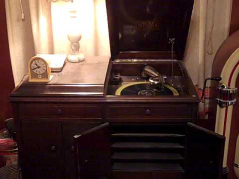 THE VIRGINIANS HENRY BUSSE FERDIE GROFE ROSS GORMAN - DOWN SOUTH BLUES - ROARING 20'S VICTROLA 215