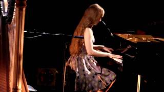 Joanna Newsom Soft As Chalk live