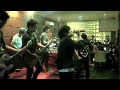 MISKUZI - JUST IN WORDS (HD) Live at Pisa Cafe Puri